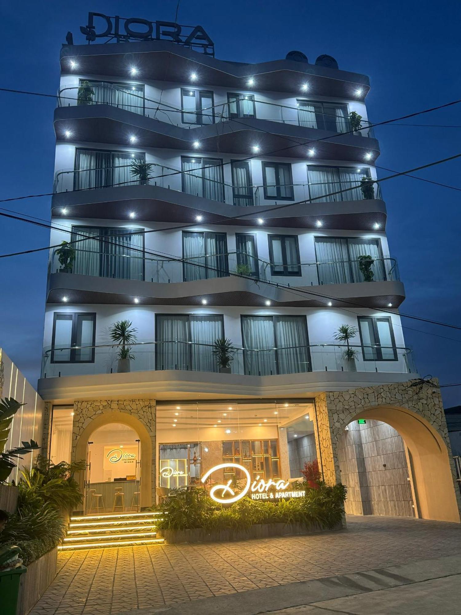 Diora Hotel Pleiku By Hos Exterior photo